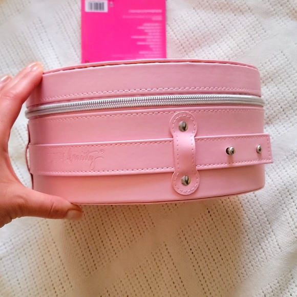 Ulta Be Beautiful Beauty Box 2021 in Pink - Picture 7 of 8